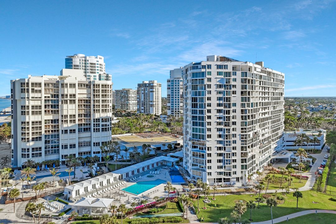 4041 Gulf Shore Blvd N #1403, Naples, FL 34103