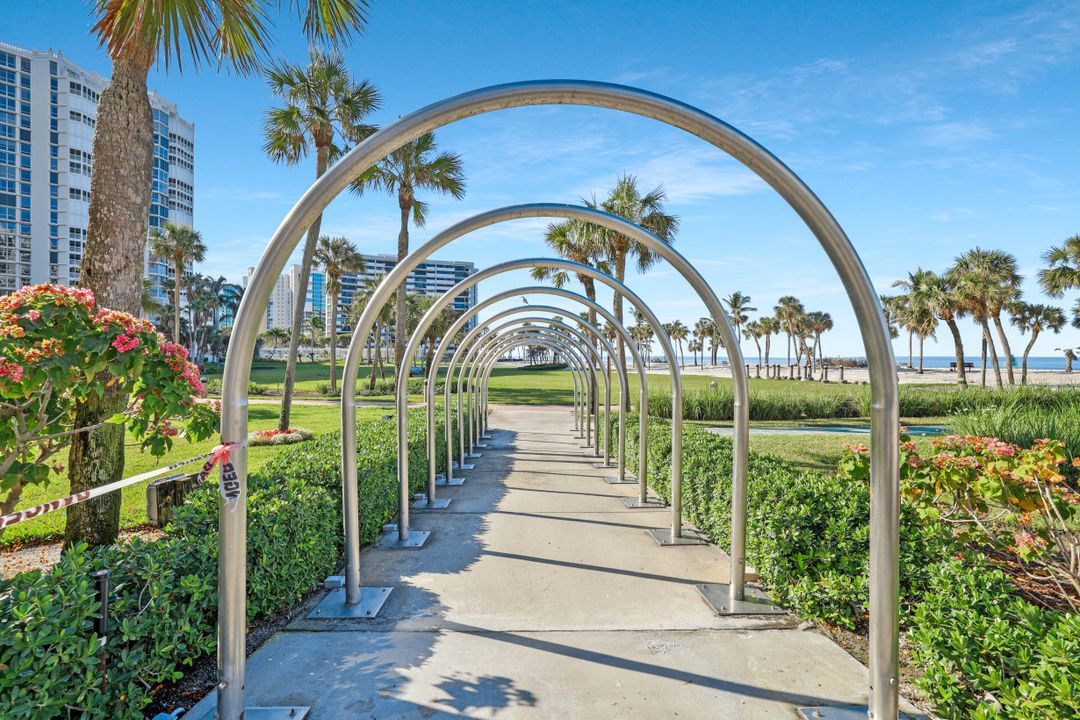 4041 Gulf Shore Blvd N #1403, Naples, FL 34103