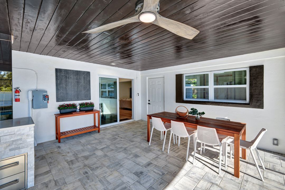 800 Sunset Vista Dr, Fort Myers, FL 33919