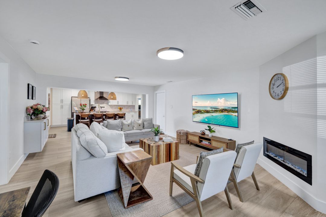800 Sunset Vista Dr, Fort Myers, FL 33919