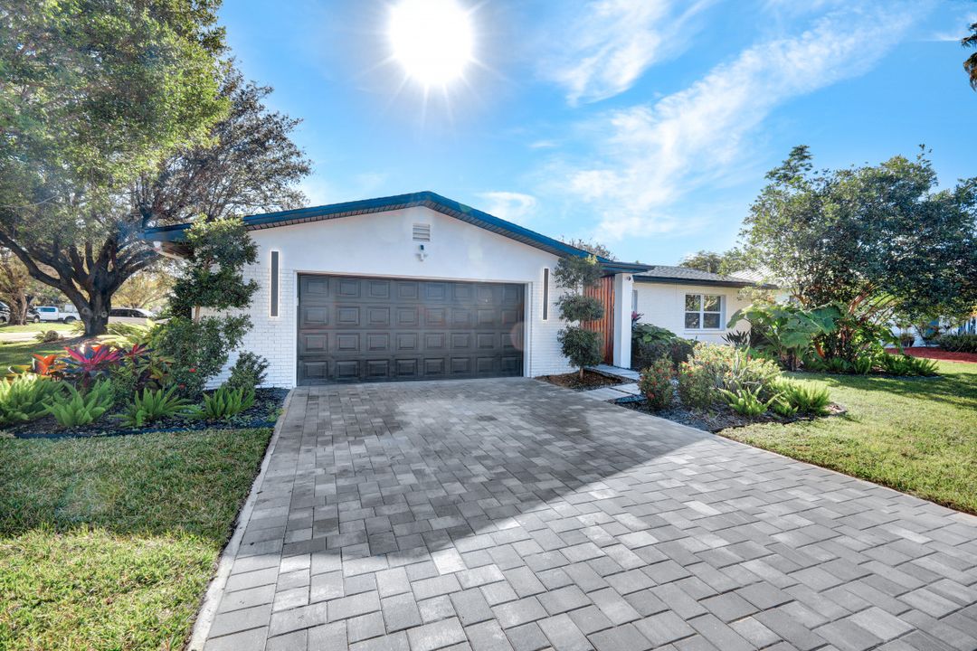 800 Sunset Vista Dr, Fort Myers, FL 33919