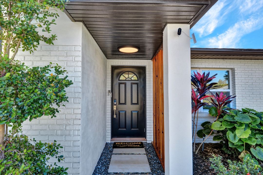 800 Sunset Vista Dr, Fort Myers, FL 33919