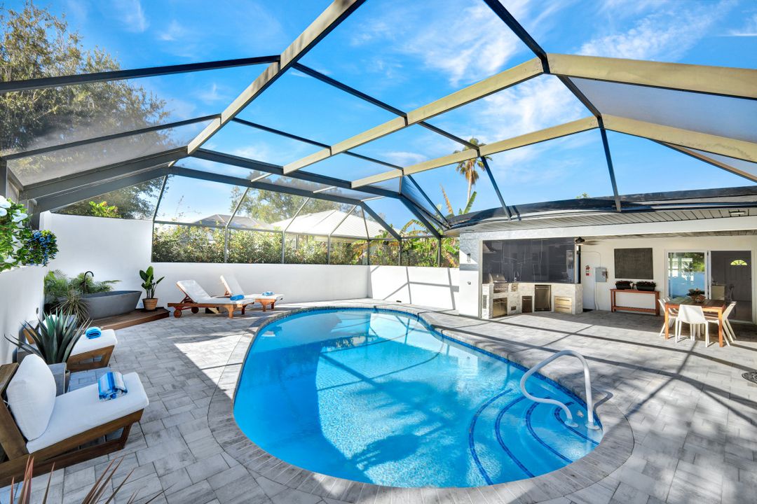 800 Sunset Vista Dr, Fort Myers, FL 33919