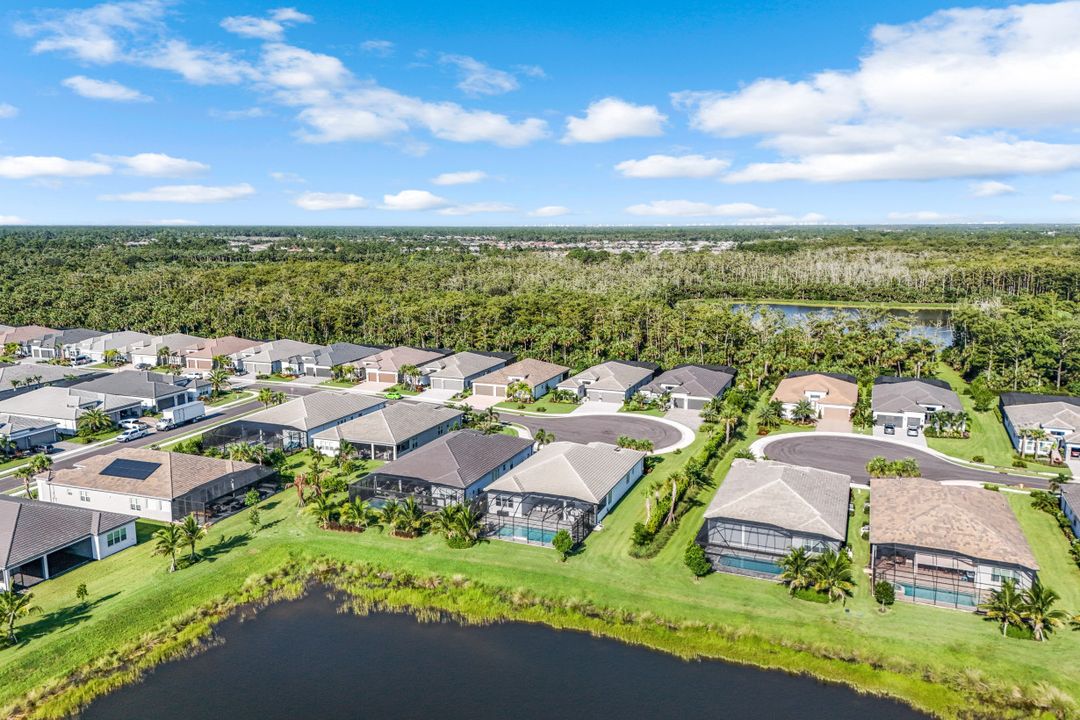 12092 Eucalyptus Wy, Naples, FL 34120