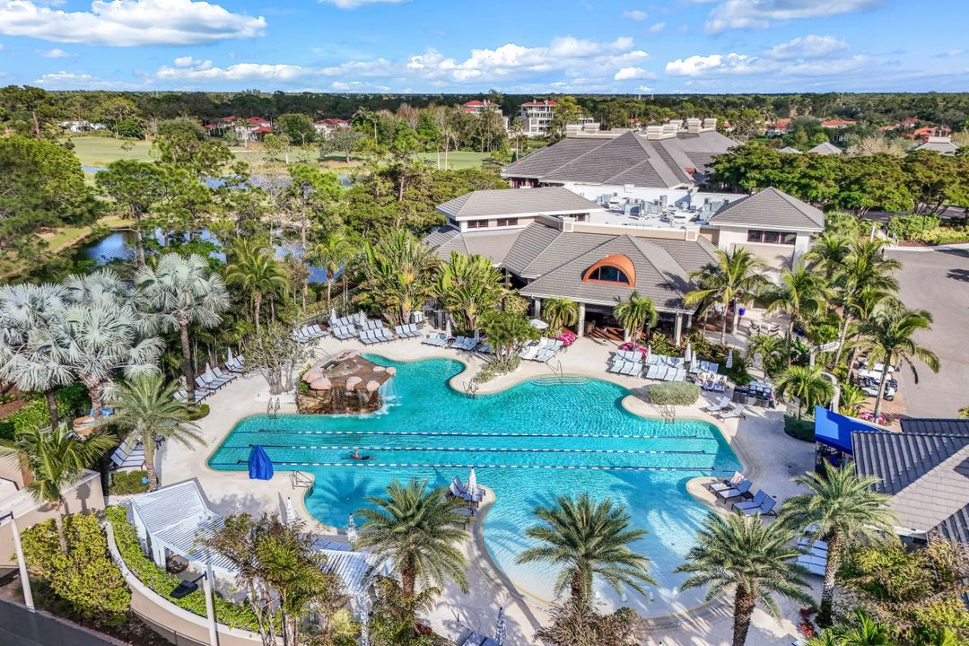 2390 King Palm Way, Naples, FL 34105