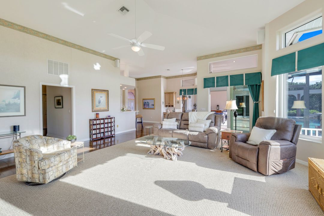 4615 Lighthouse Ln, Naples, FL 34112