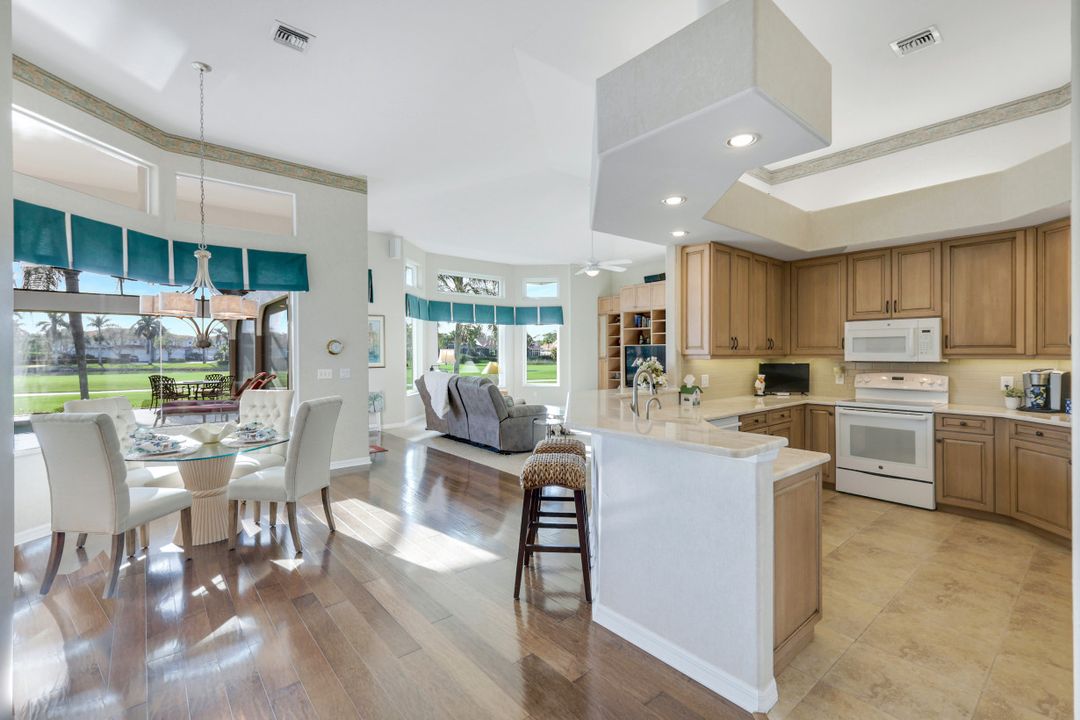 4615 Lighthouse Ln, Naples, FL 34112