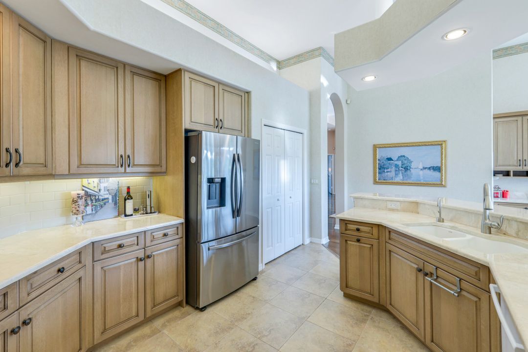 4615 Lighthouse Ln, Naples, FL 34112