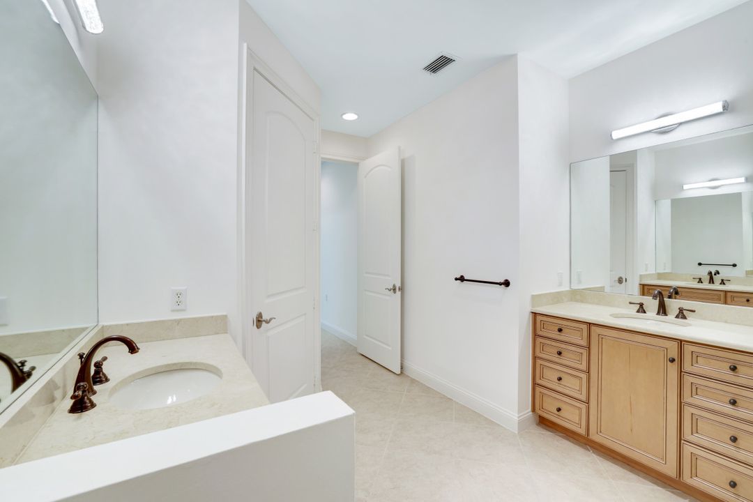 1330 Remington Way #11102, Naples, FL 34110