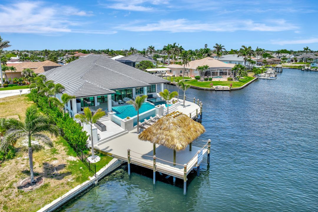 5346 Baypoint Ct, Cape Coral, FL 33904