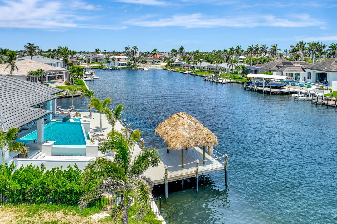 5346 Baypoint Ct, Cape Coral, FL 33904