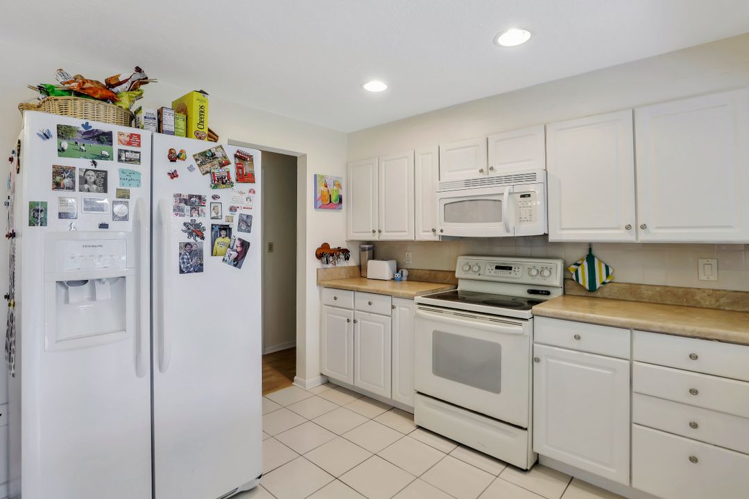 846 Monticello Ct, Cape Coral, FL 33904