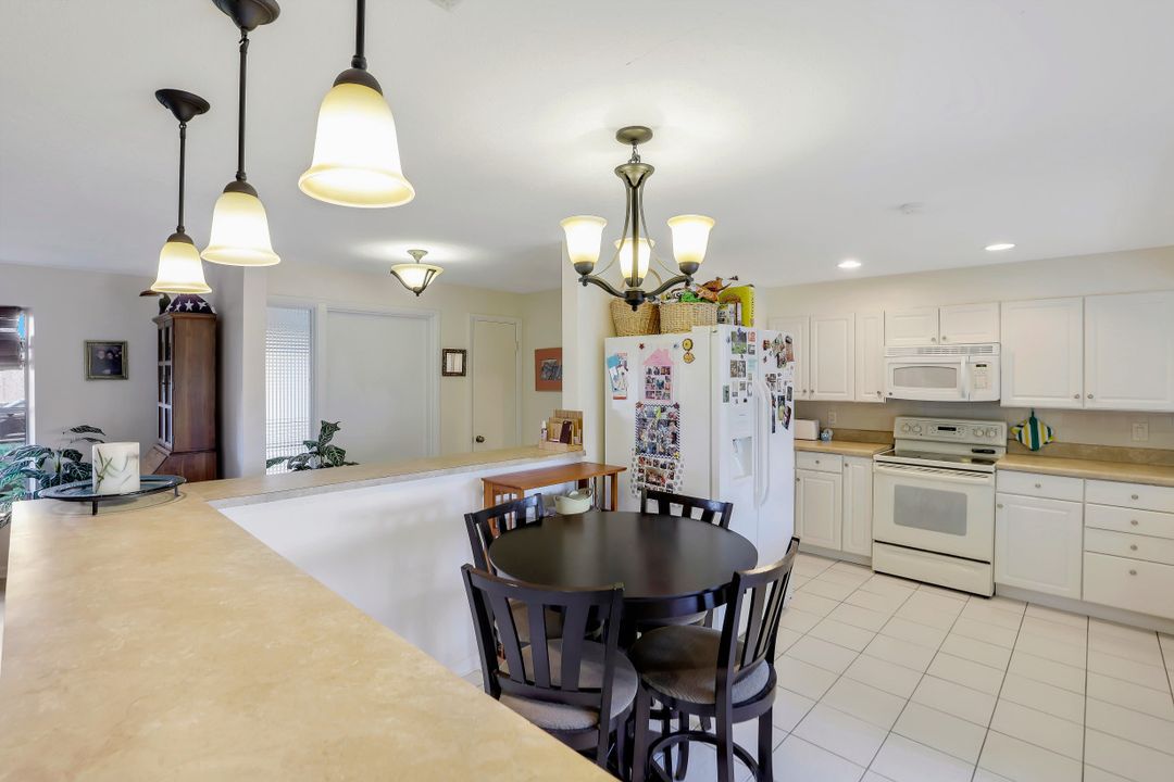 846 Monticello Ct, Cape Coral, FL 33904