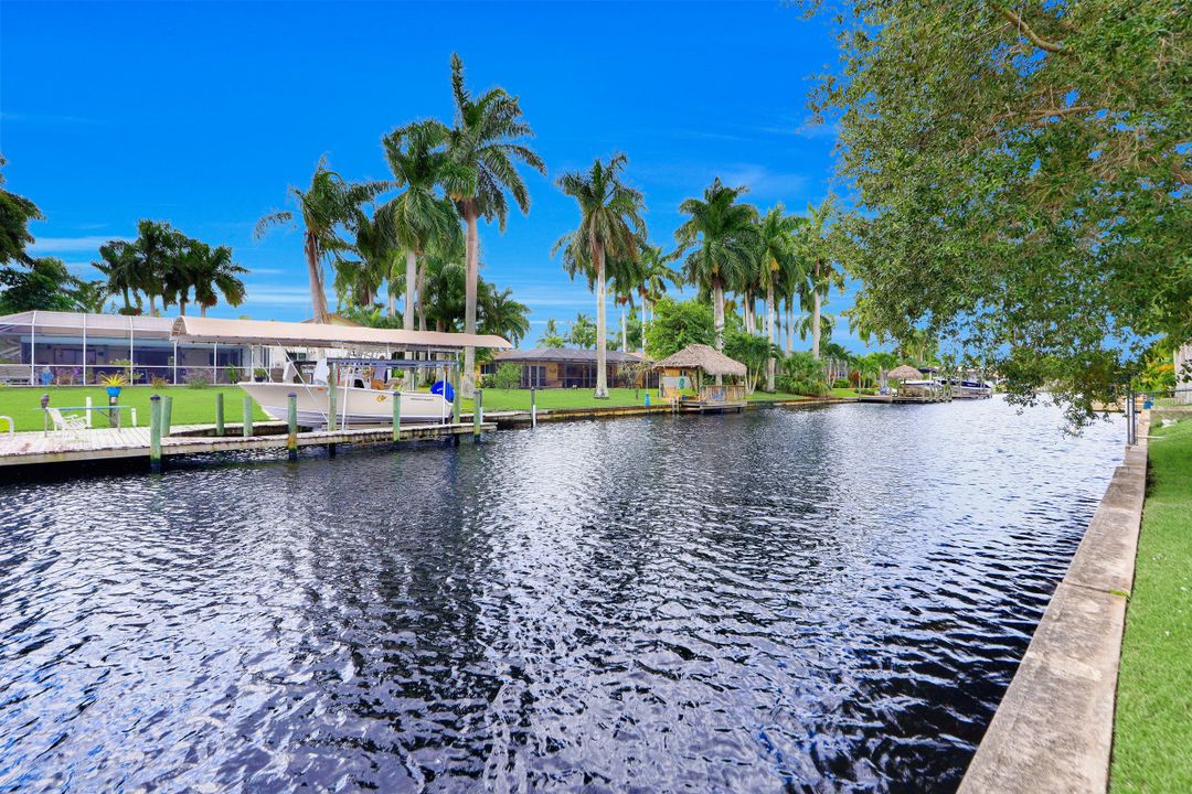 846 Monticello Ct, Cape Coral, FL 33904