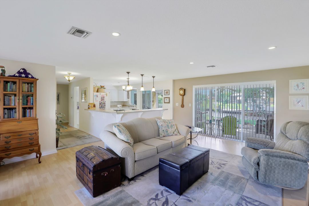 846 Monticello Ct, Cape Coral, FL 33904