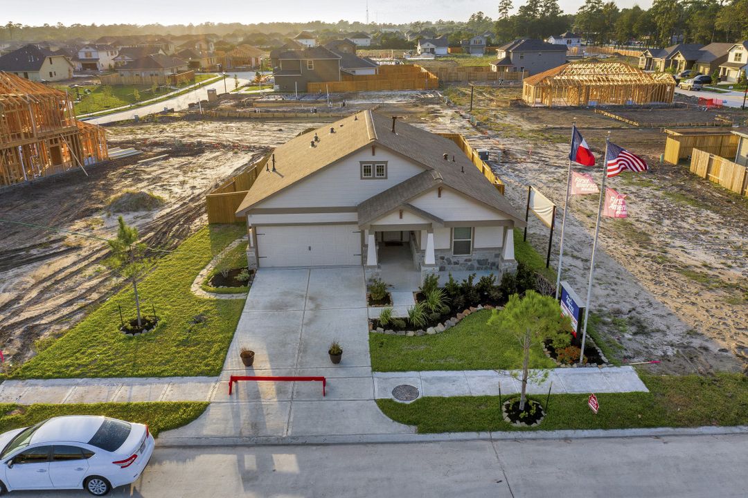 7778 W Little York Rd, Houston, TX 77040