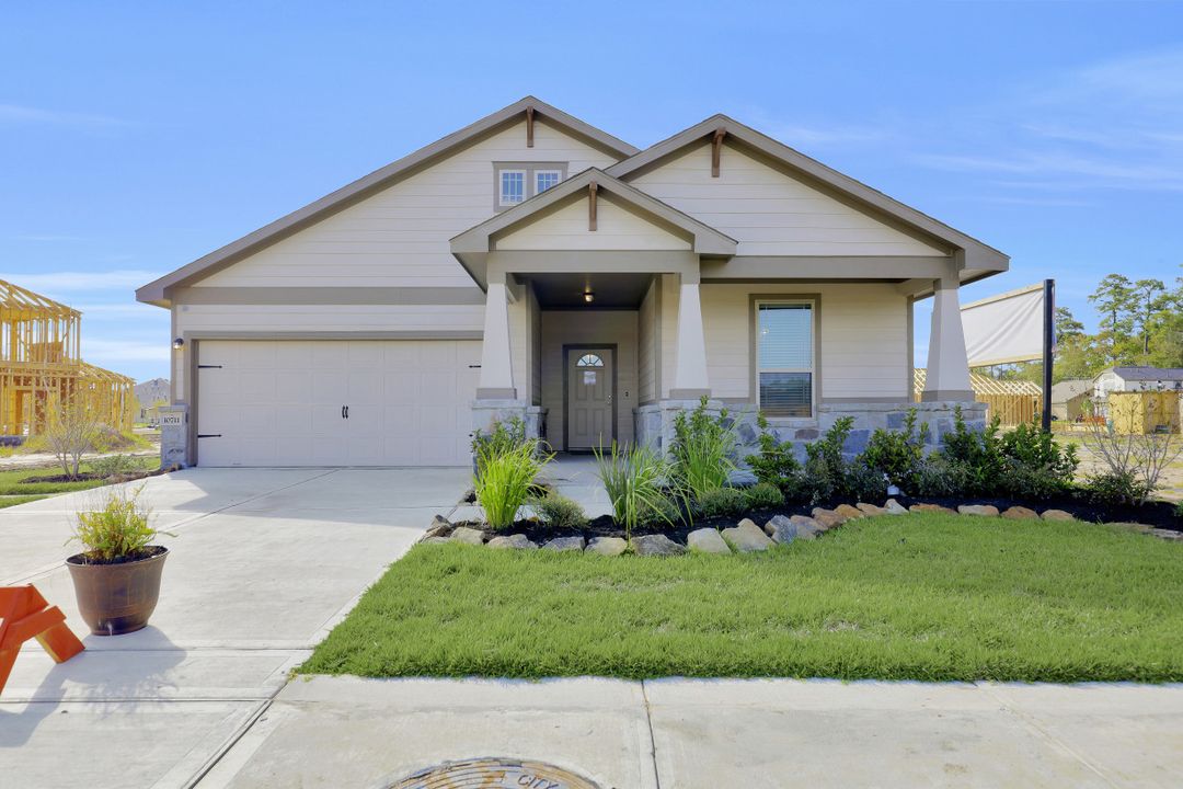 7778 W Little York Rd, Houston, TX 77040