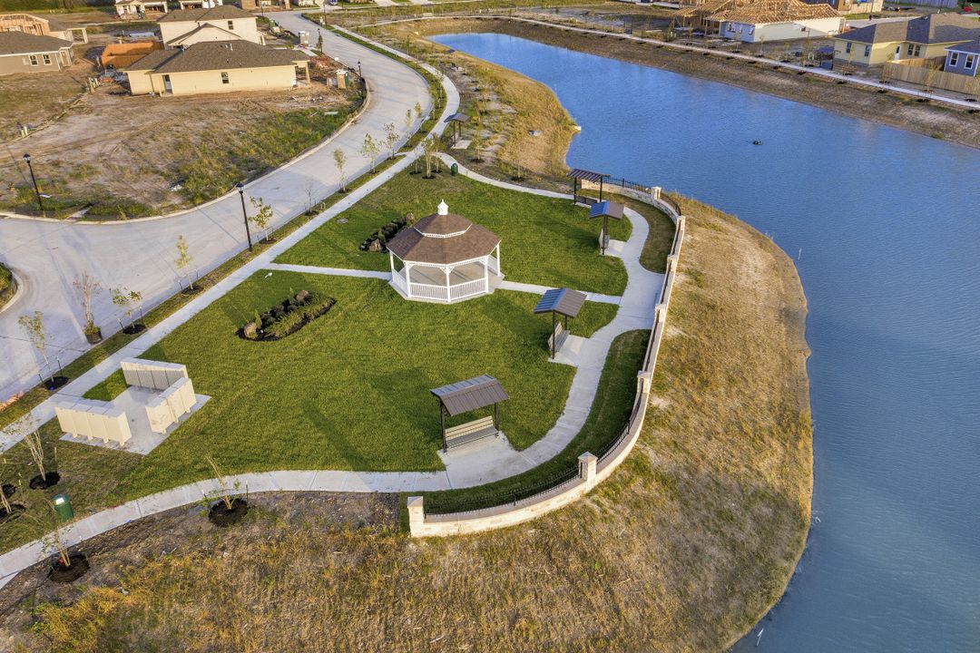 7778 W Little York Rd, Houston, TX 77040