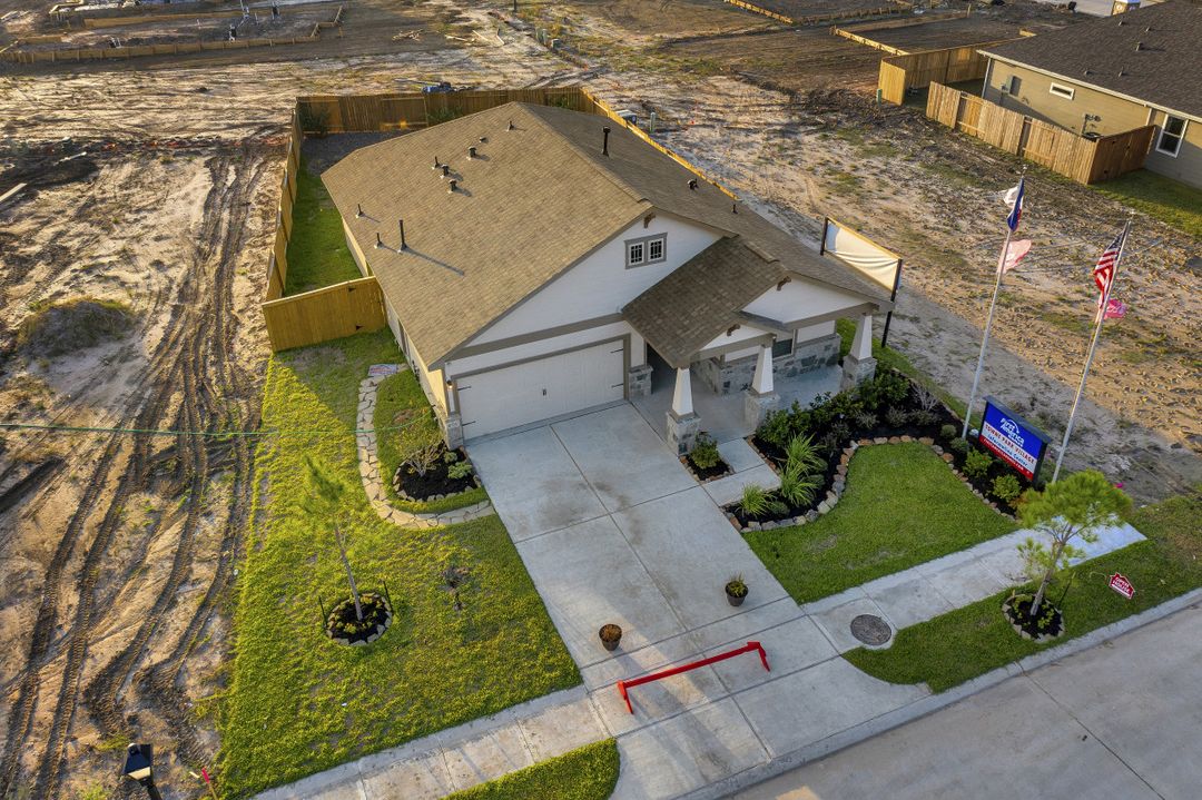 7778 W Little York Rd, Houston, TX 77040