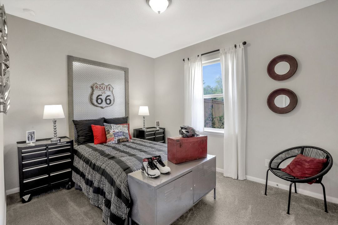 7778 W Little York Rd, Houston, TX 77040