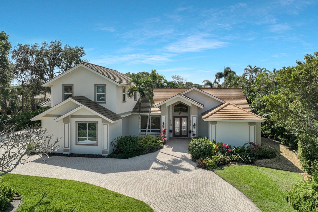 3696 Woodlake Dr, Bonita Springs, FL 34134