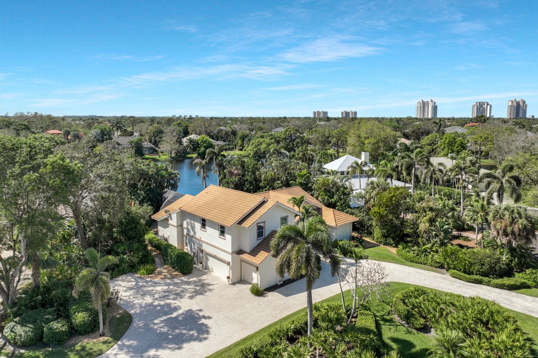 3696 Woodlake Dr, Bonita Springs, FL 34134