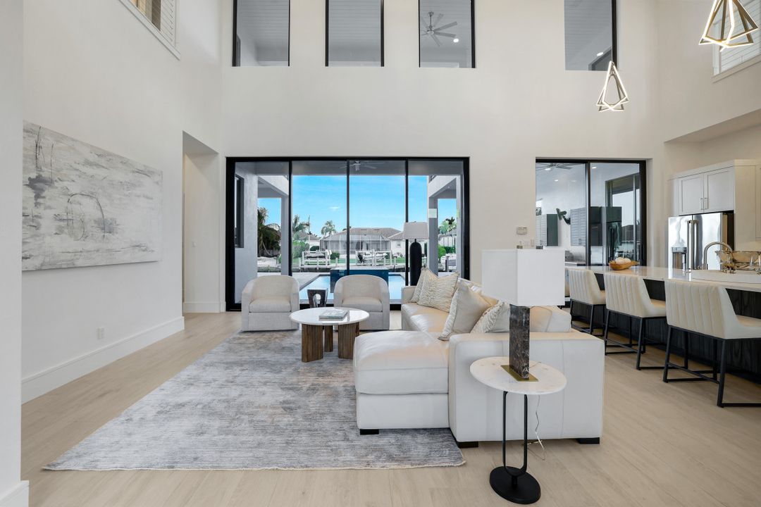 1071 Dana Ct, Marco Island, FL 34145