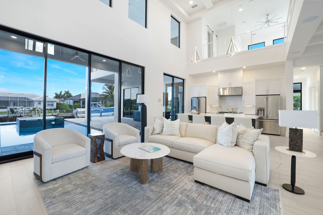 1071 Dana Ct, Marco Island, FL 34145