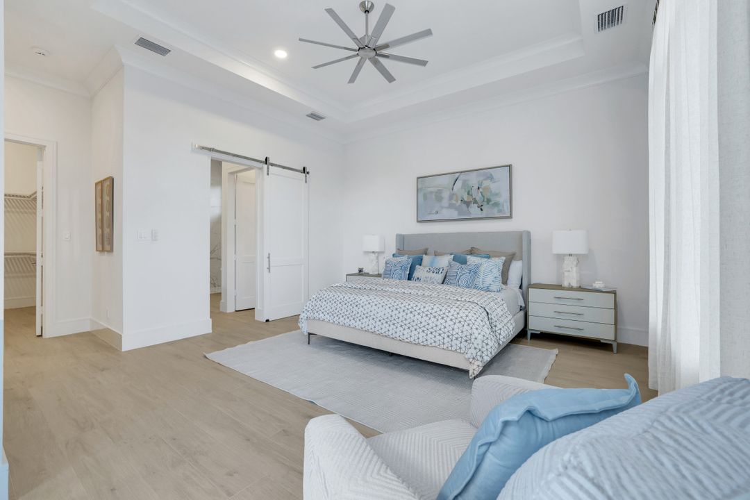 1071 Dana Ct, Marco Island, FL 34145