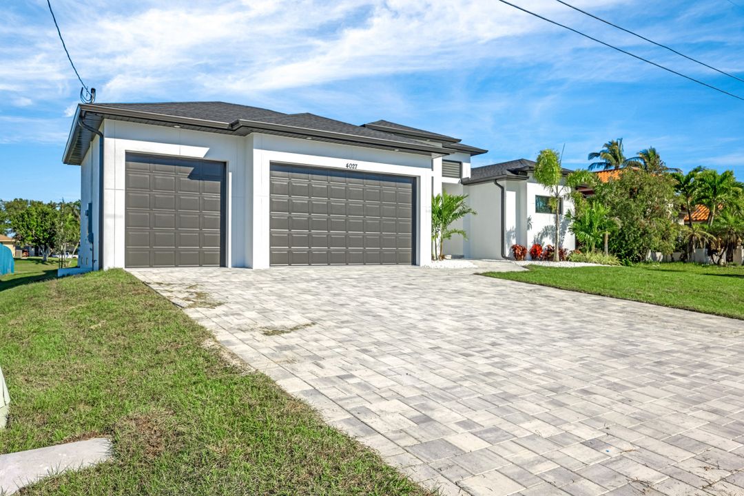 4027 SW 2nd Ave, Cape Coral, FL 33914