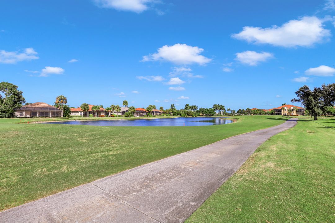 8417 Indian Wells Way, Naples, FL 34113