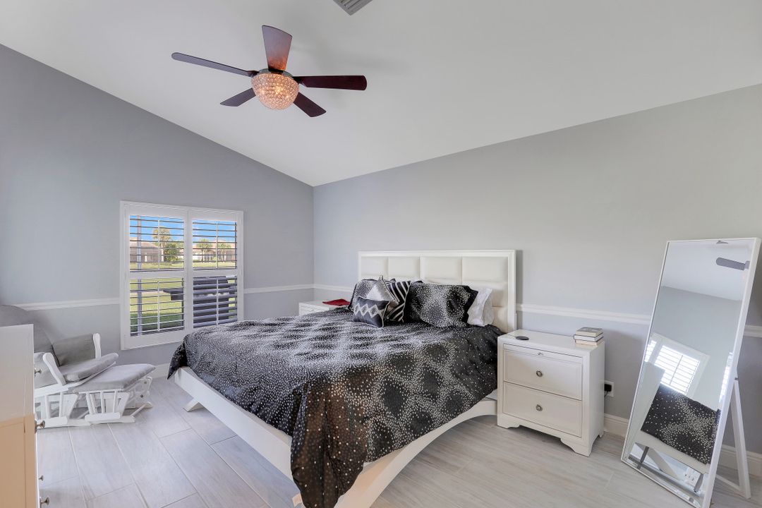 8417 Indian Wells Way, Naples, FL 34113