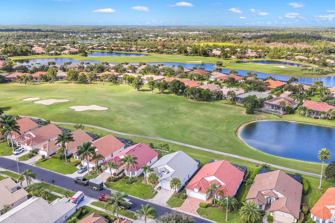 8417 Indian Wells Way, Naples, FL 34113