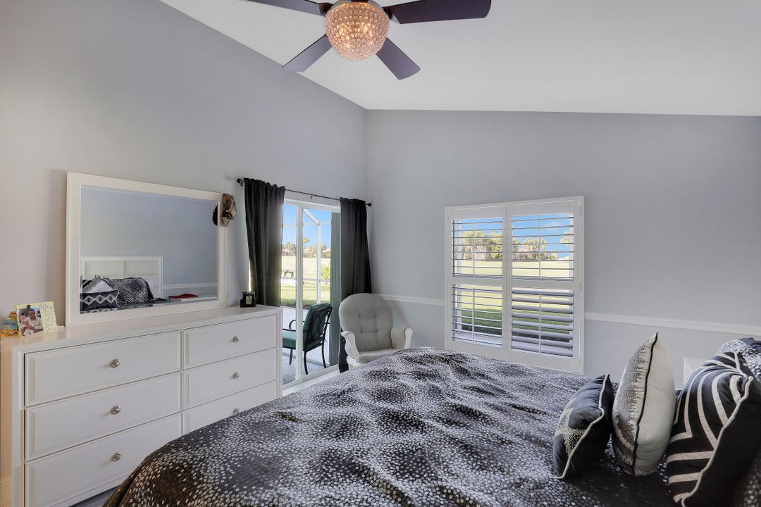 8417 Indian Wells Way, Naples, FL 34113