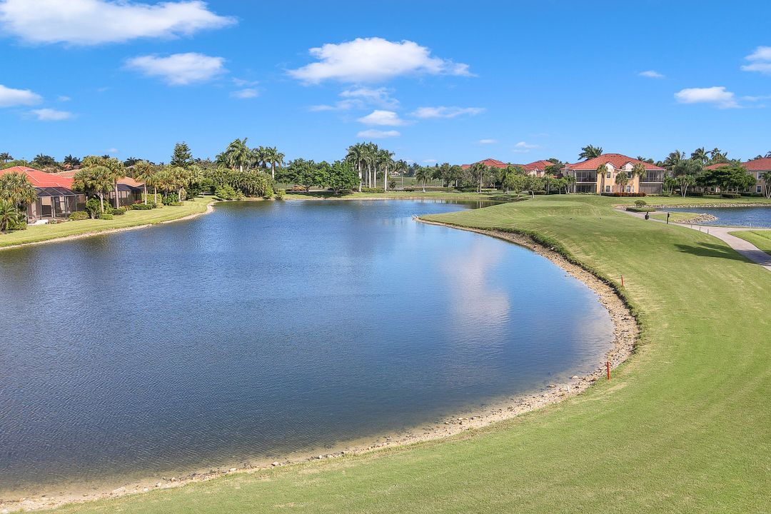 8417 Indian Wells Way, Naples, FL 34113