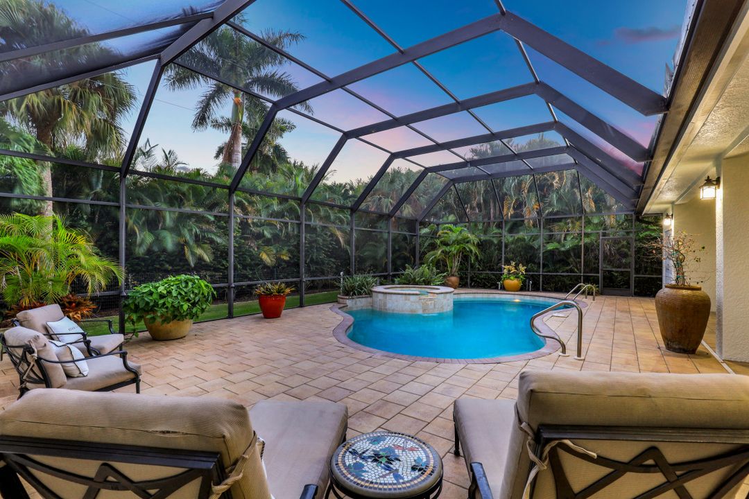 540 Orchid Dr, Naples, FL 34102