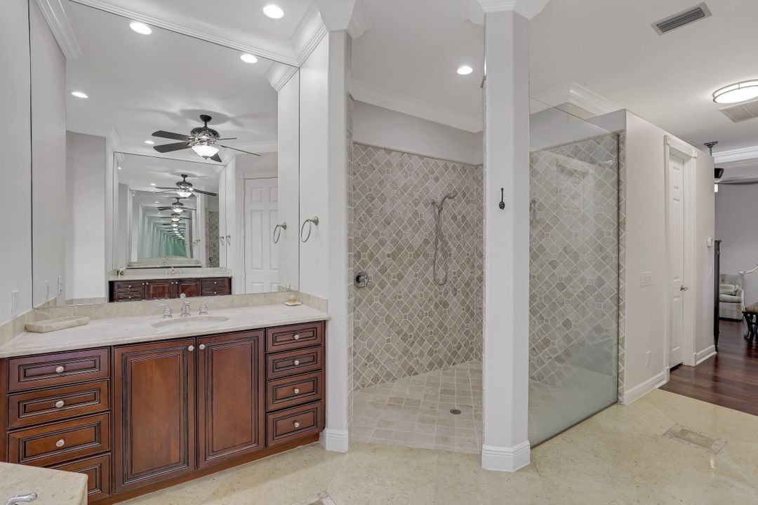 540 Orchid Dr, Naples, FL 34102