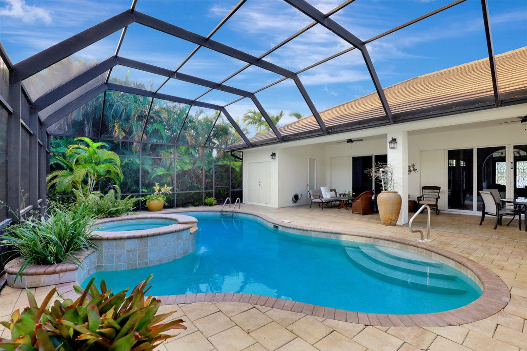 540 Orchid Dr, Naples, FL 34102