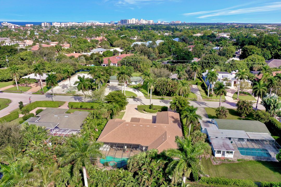 540 Orchid Dr, Naples, FL 34102