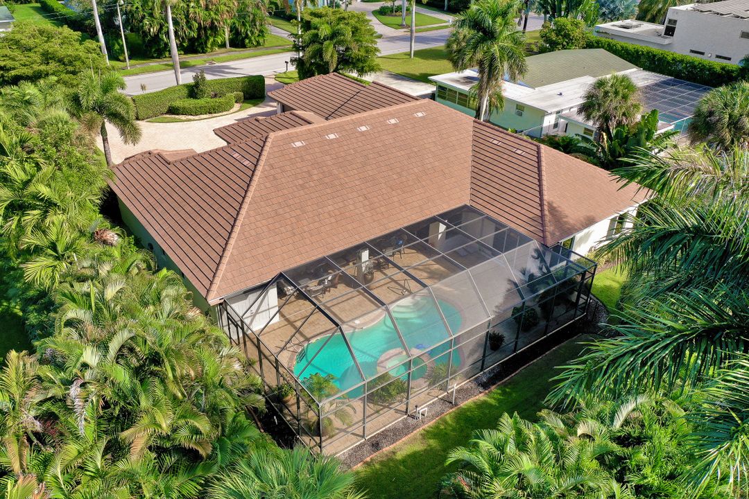 540 Orchid Dr, Naples, FL 34102