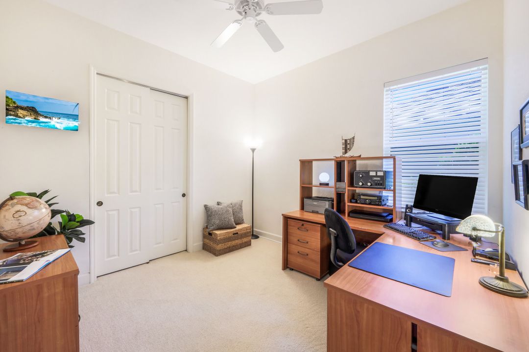 6078 Highwood Park Ct, Naples, FL 34110