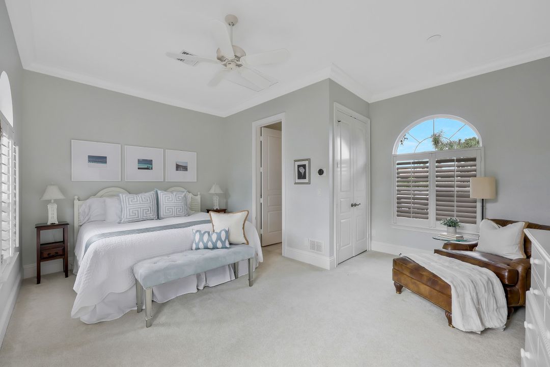 7398 Monteverde Way, Naples, FL 34119