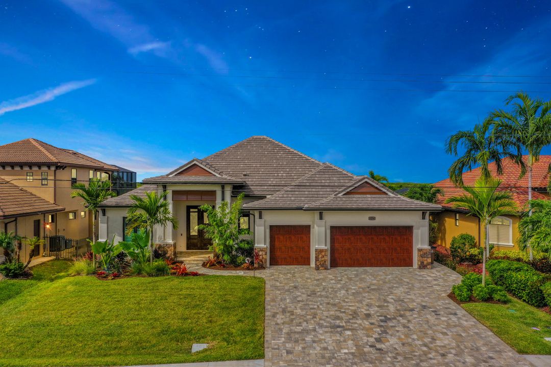 3236 Surfside Blvd, Cape Coral, FL 33914