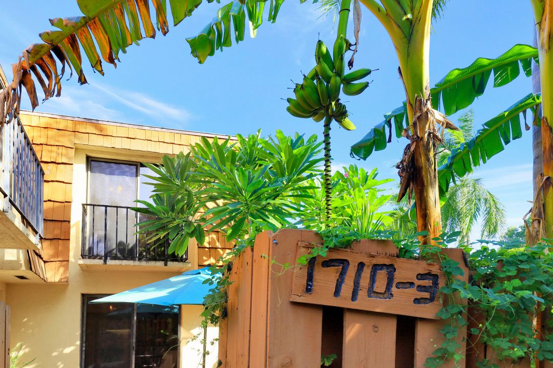 1710 Park Meadows Dr #3, Fort Myers, FL 33907