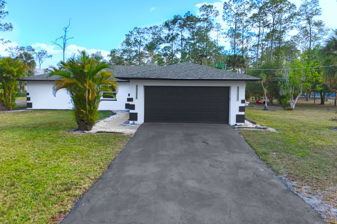 4500 1st Ave NW, Naples, FL 34119