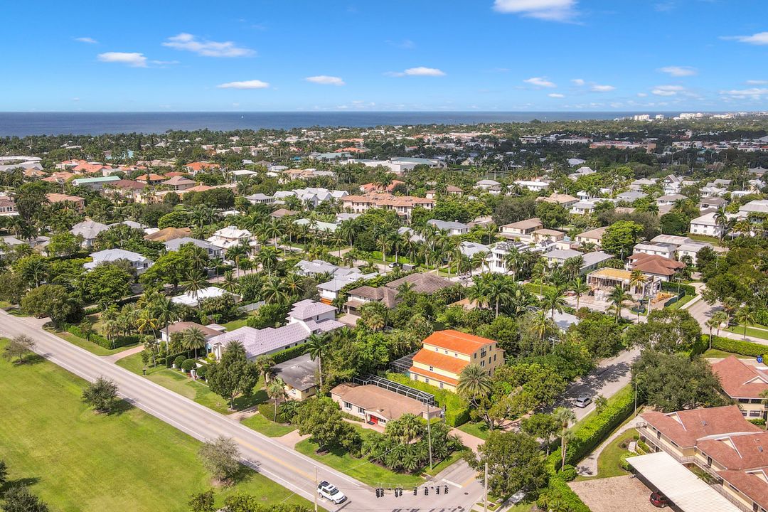 799 Broad Ave S, Naples, FL 34102