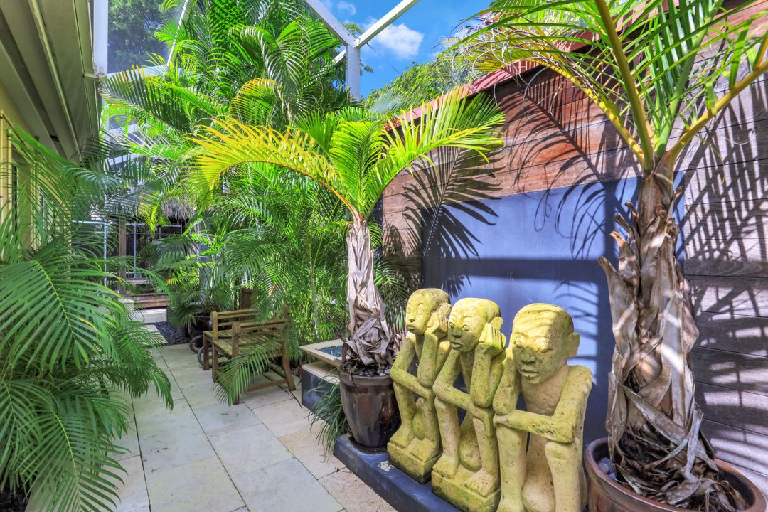 799 Broad Ave S, Naples, FL 34102