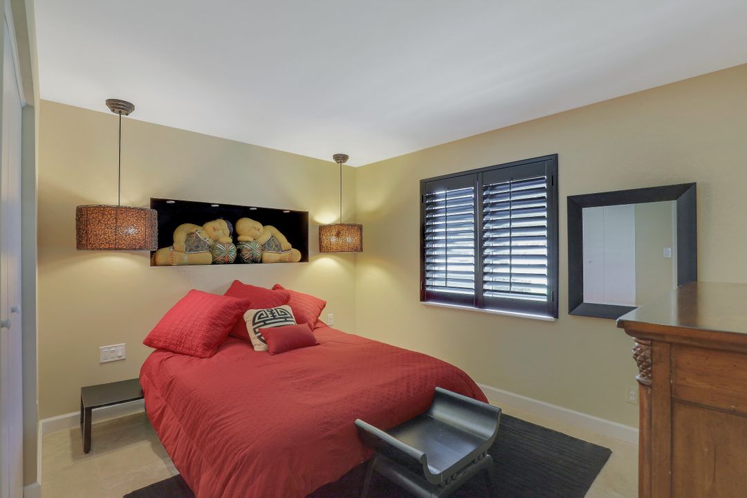 799 Broad Ave S, Naples, FL 34102