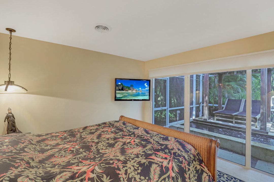 799 Broad Ave S, Naples, FL 34102