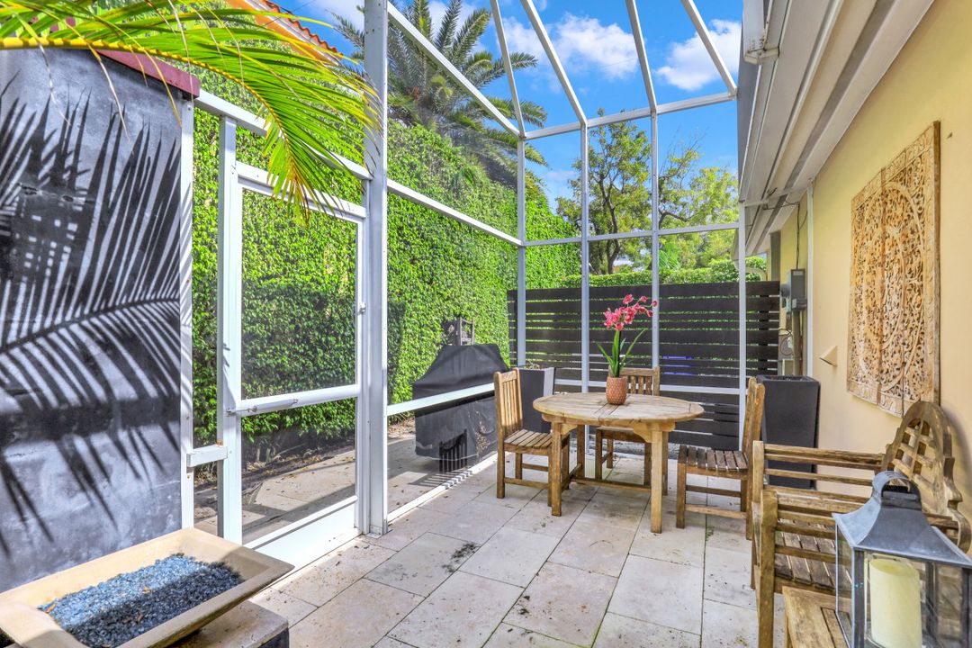 799 Broad Ave S, Naples, FL 34102